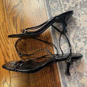 Women's Kitten Heel Square Top Strappy Sandal